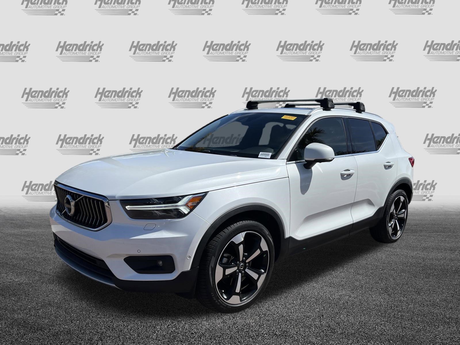 Used 2019 Volvo XC40 T5 Inscription image 5