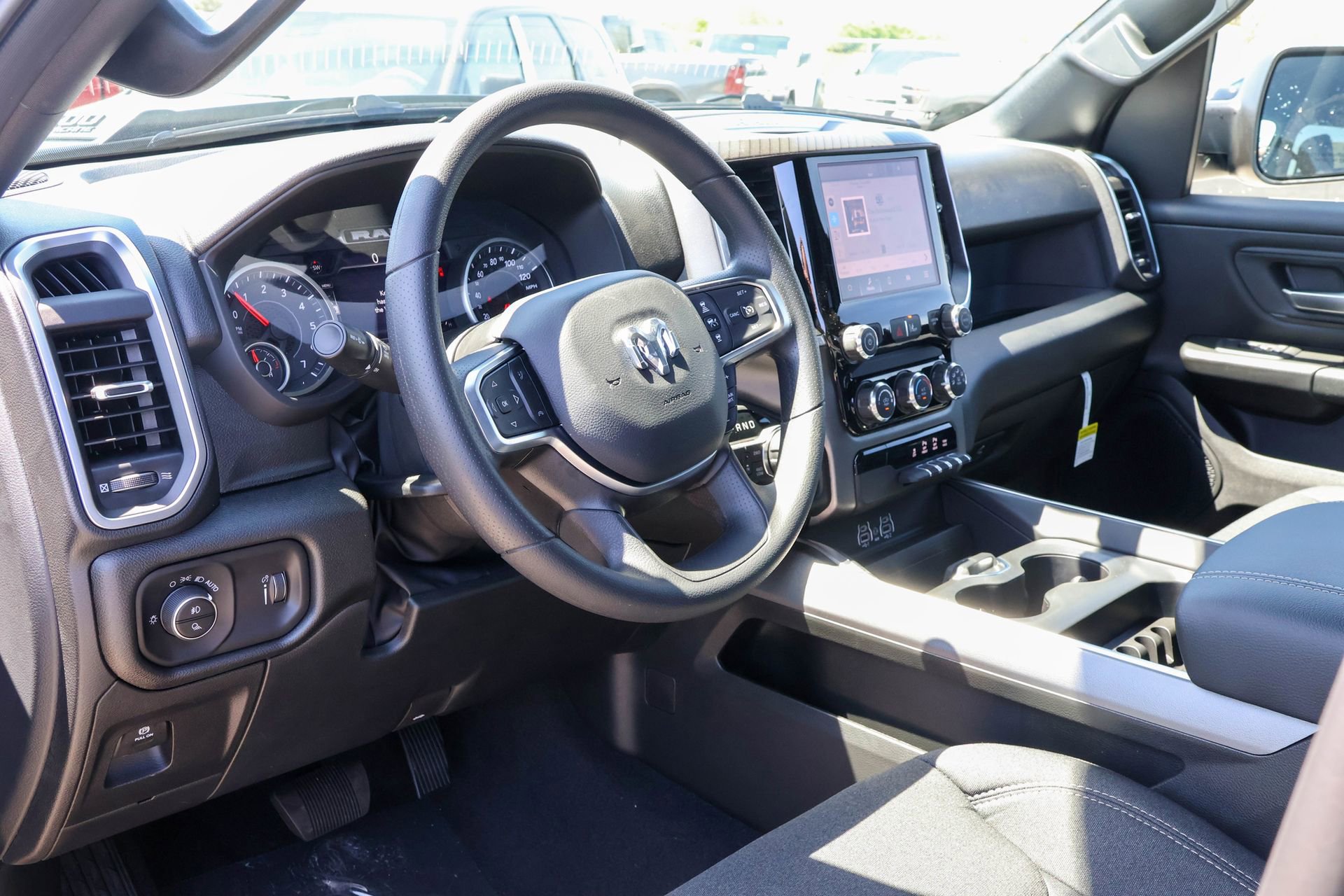 New 2026 RAM 1500 Express AWD/4WD image 3