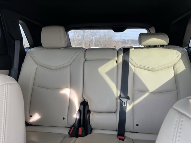 Used 2018 Cadillac XT5 Luxury w/ Driver Awareness Package image 16