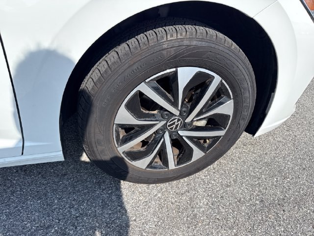 Used 2024 Volkswagen Jetta S FWD image 11