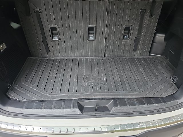 Used 2023 Subaru Ascent Touring AWD/4WD image 22