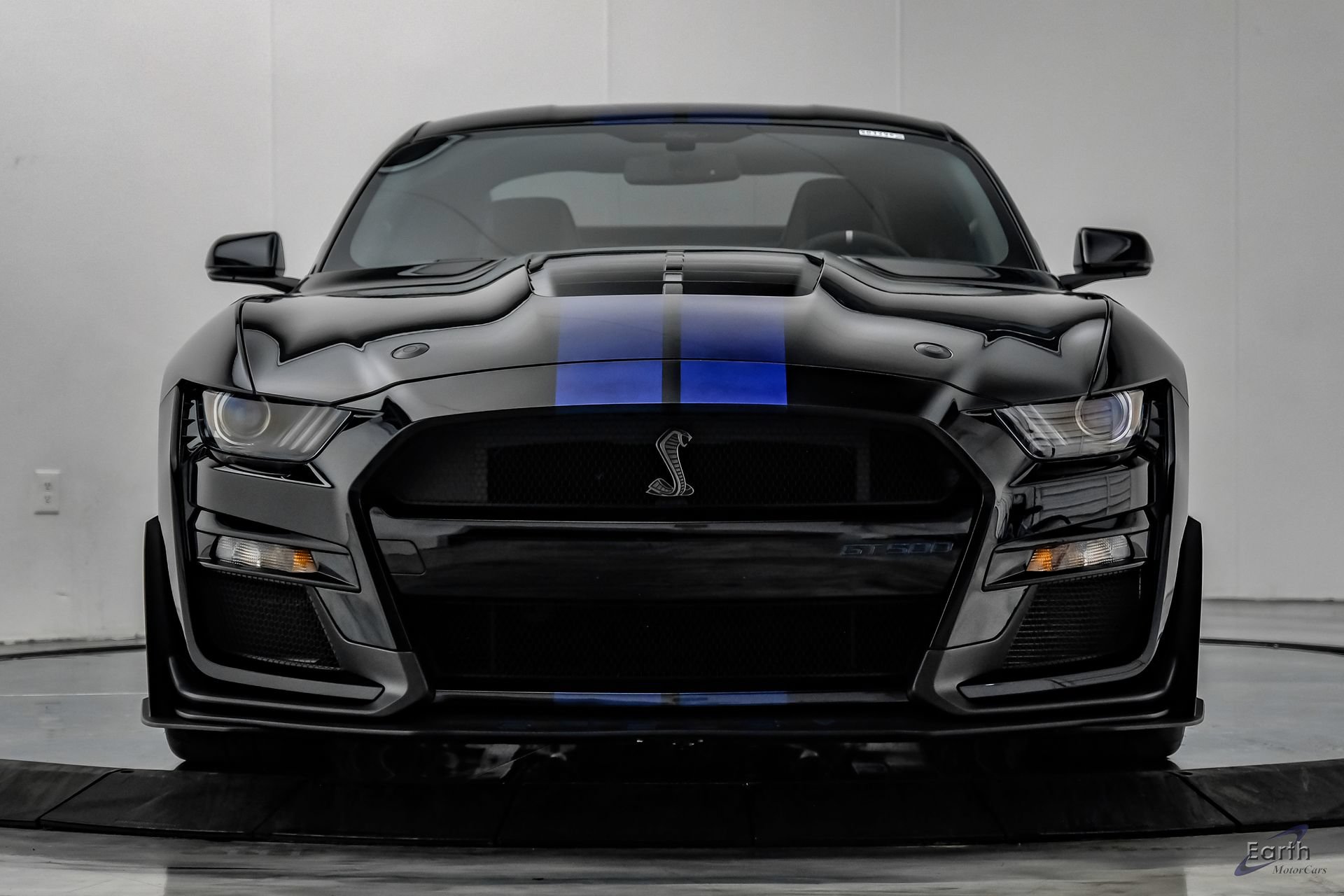 Used 2021 Ford Mustang Shelby GT500 w/ Carbon Fiber Track Pack RWD image 34