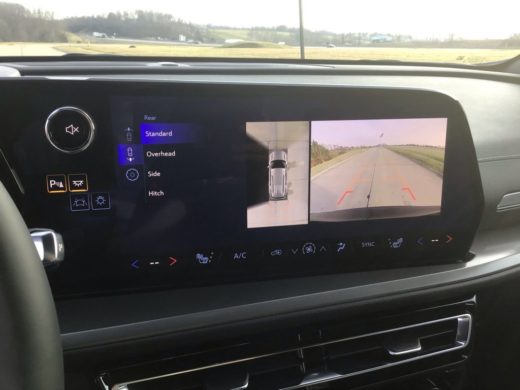 New 2026 Chevrolet Traverse LT w/ Driver Confidence Package image 49