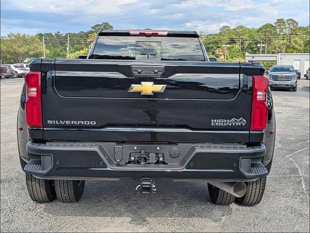 New 2026 Chevrolet Silverado 3500 High Country w/ Technology Package AWD/4WD image 6
