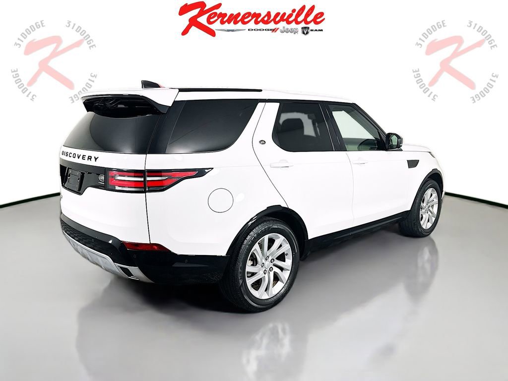 Used 2020 Land Rover Discovery Landmark image 7