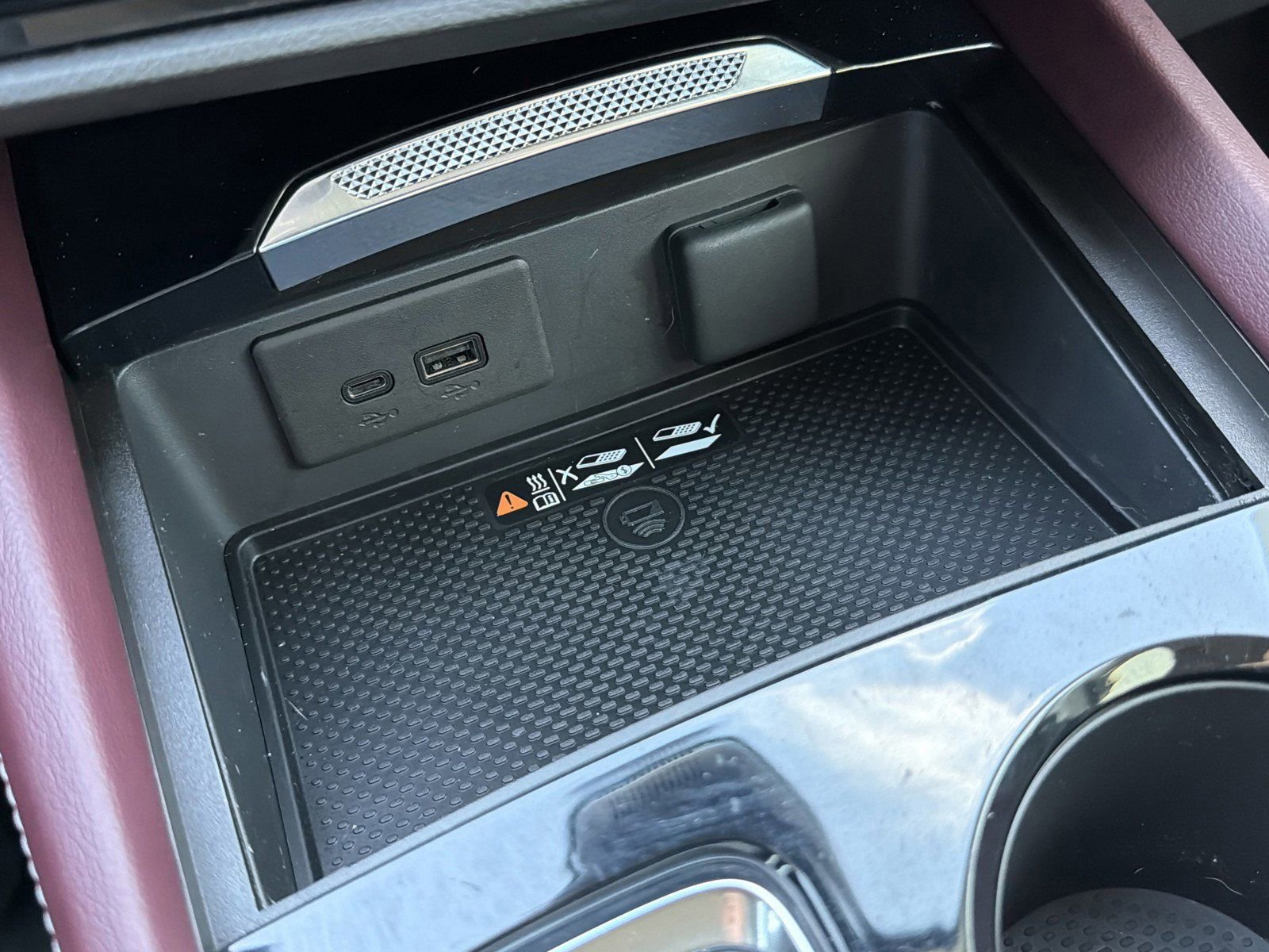 Used 2025 Buick Envision Sport Touring AWD/4WD image 33