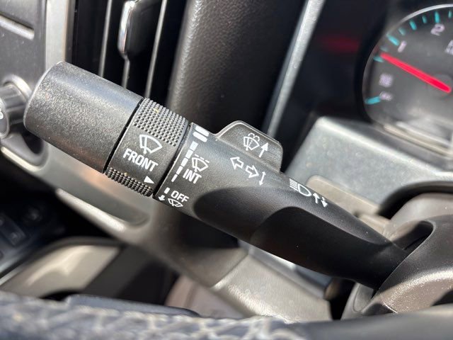 Used 2018 Chevrolet Silverado 1500 LT w/ LT Eassist Package RWD image 44