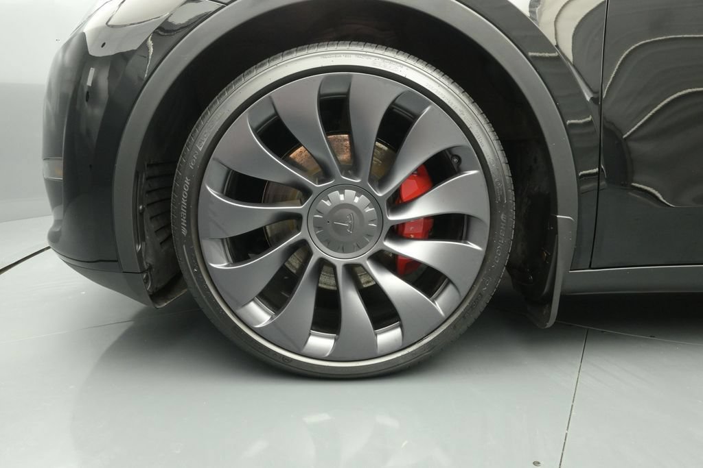 Used 2024 Tesla Model Y Performance AWD/4WD image 18