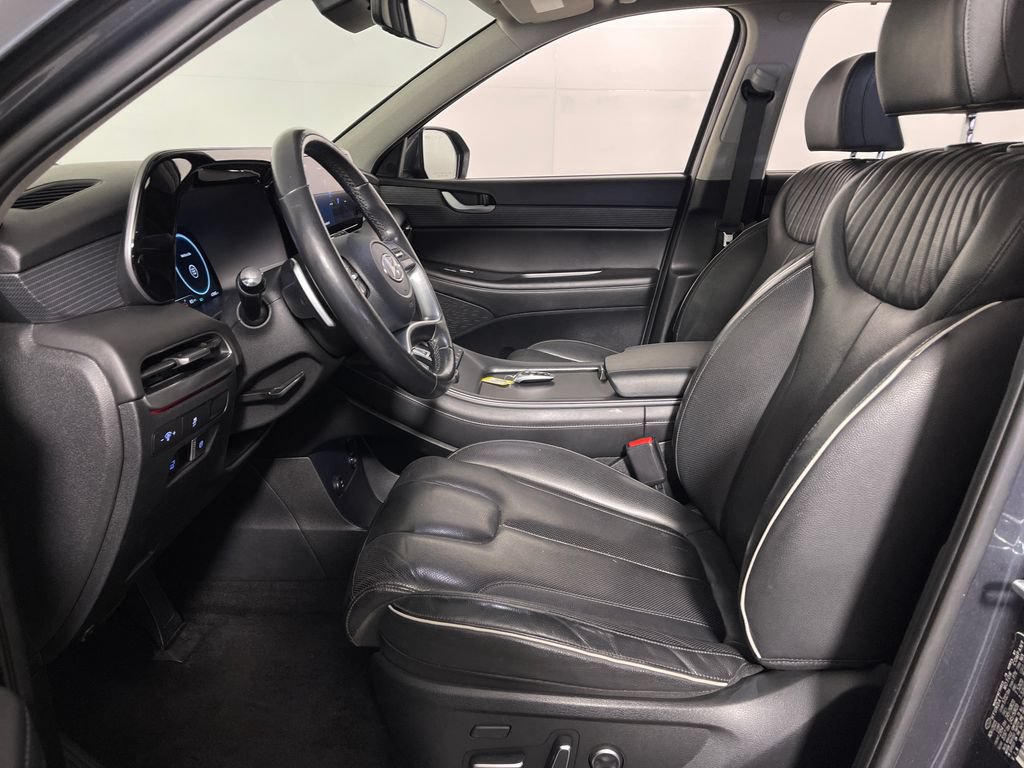 Certified 2024 Hyundai Palisade Limited FWD image 12