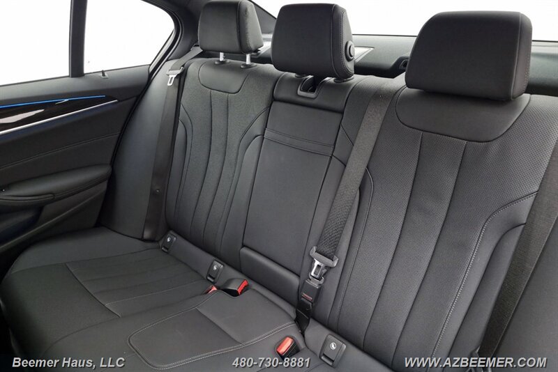 Used 2023 BMW 530e w/ M Sport Package RWD image 27
