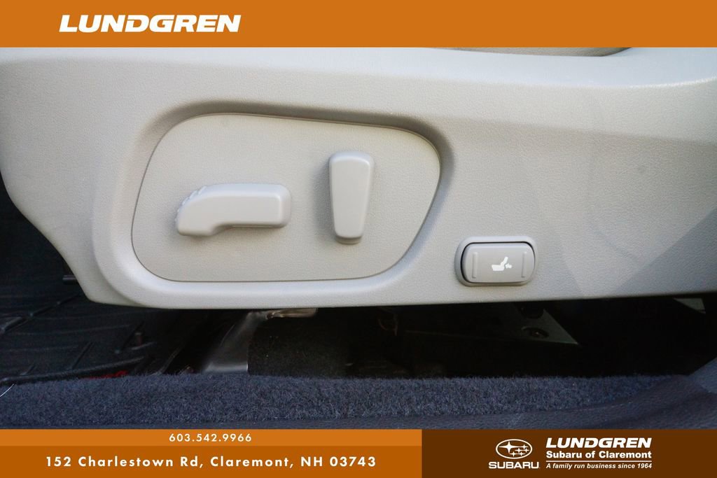 Used 2016 Subaru Forester 2.5i Touring w/ Eyesight & Navigation System AWD/4WD image 13