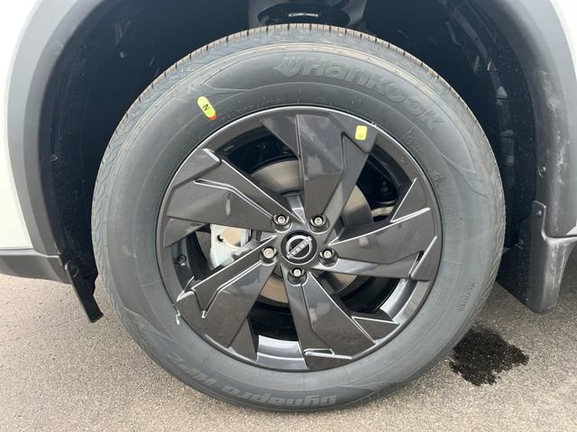 New 2026 Nissan Rogue SV image 9