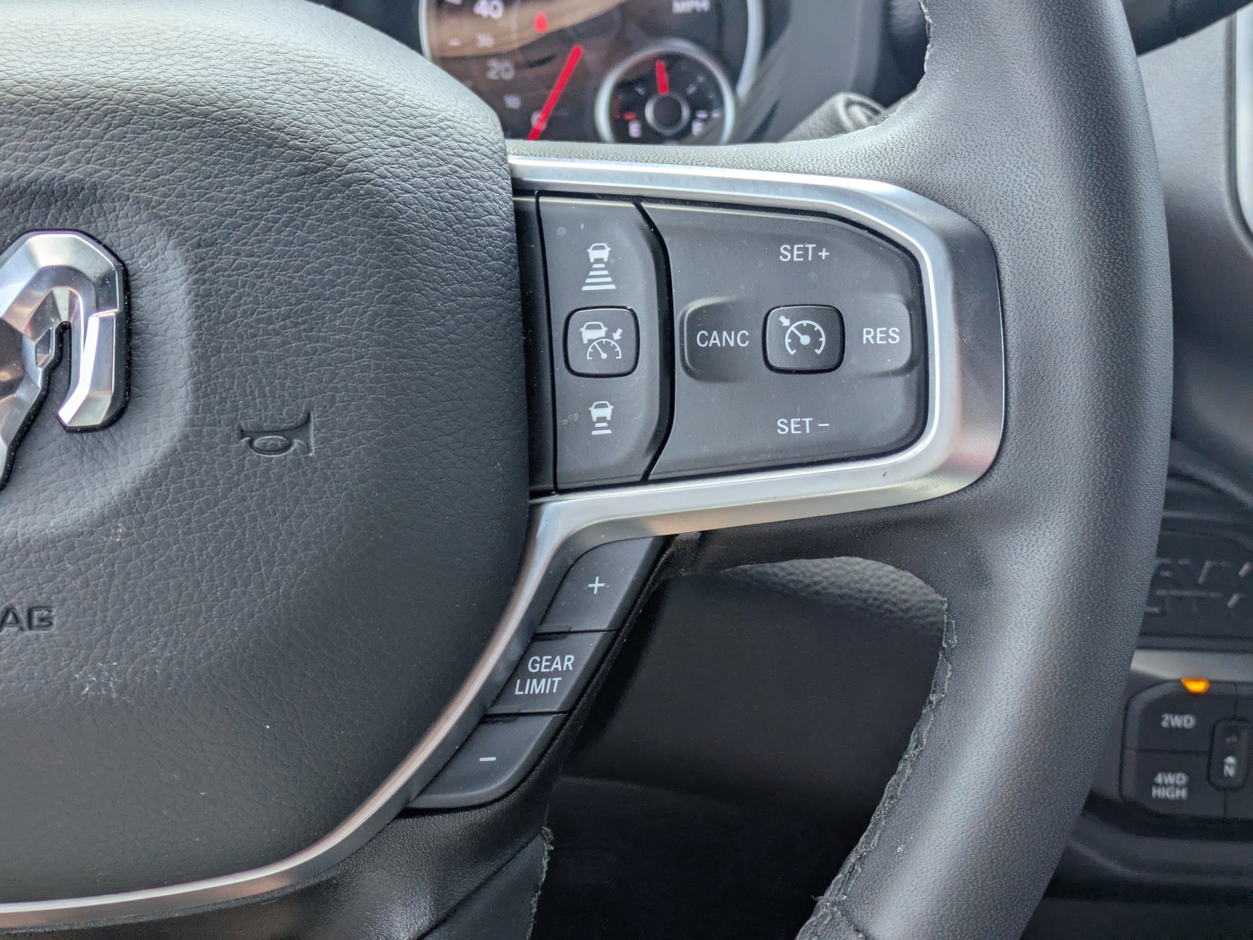 Used 2025 RAM 2500 Big Horn AWD/4WD image 20