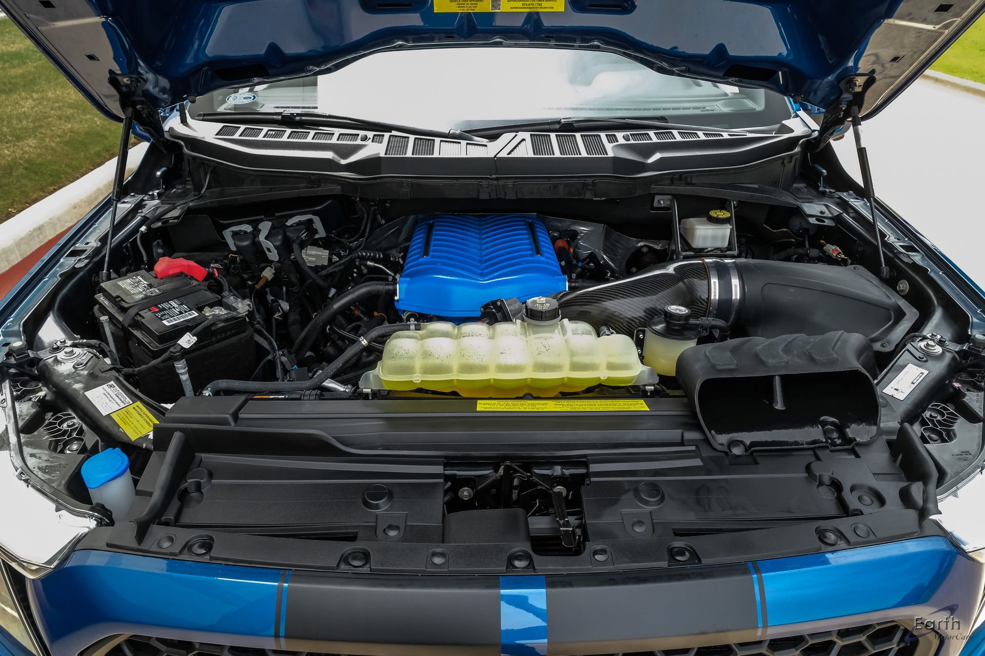 Used 2022 Ford F150 Lariat w/ Equipment Group 502A High AWD/4WD image 3