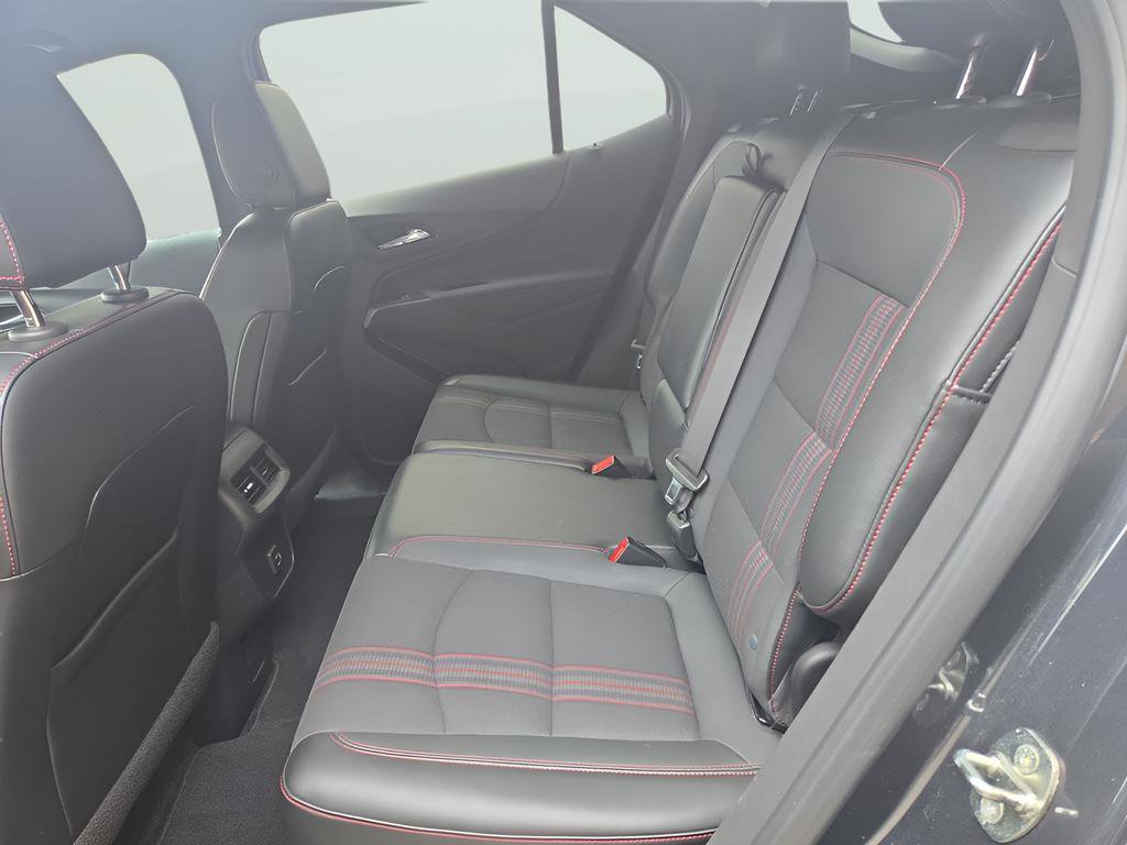 Used 2023 Chevrolet Equinox RS AWD/4WD image 14