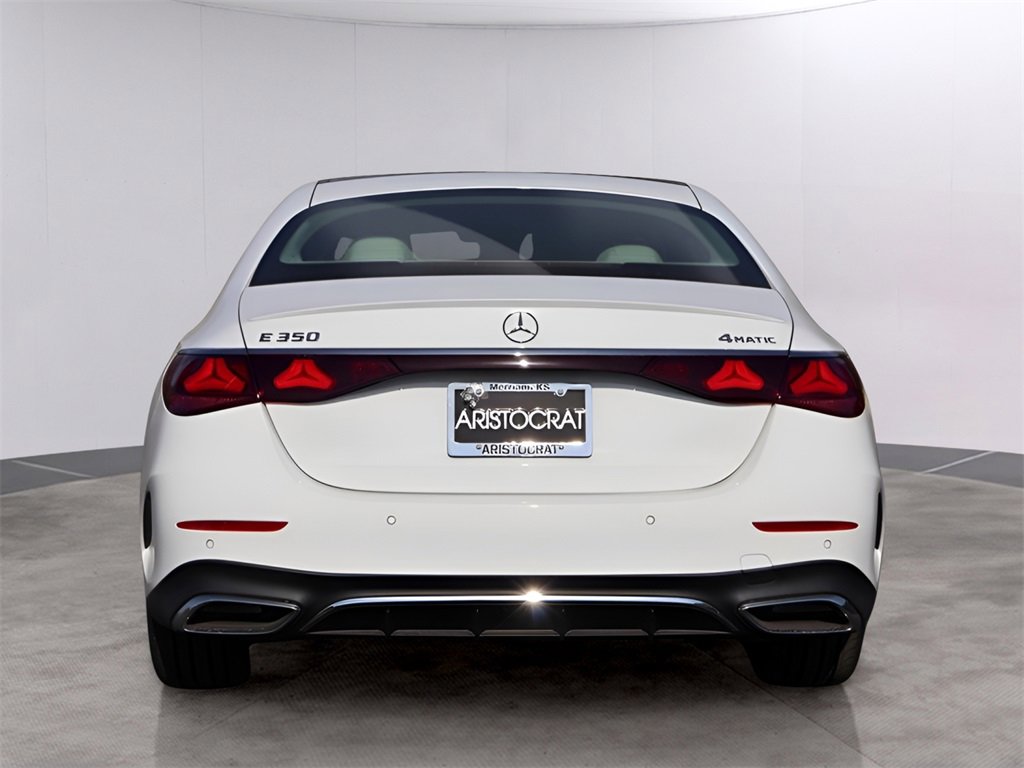 Used 2025 Mercedes-Benz E 350 4MATIC Sedan image 6