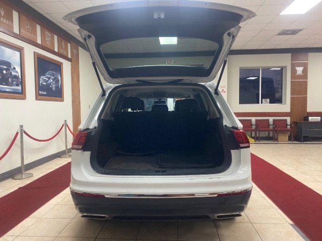 Used 2018 Volkswagen Tiguan SE AWD/4WD image 9