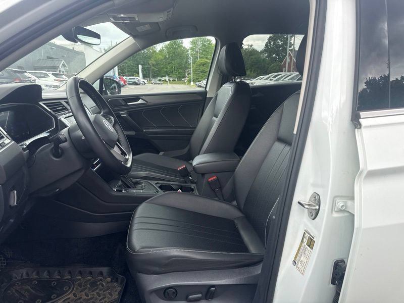 Used 2024 Volkswagen Tiguan SE FWD image 10