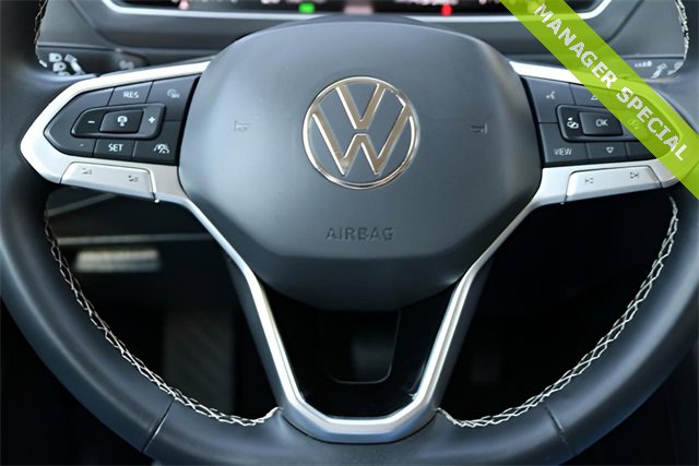 Used 2024 Volkswagen Tiguan SE image 22