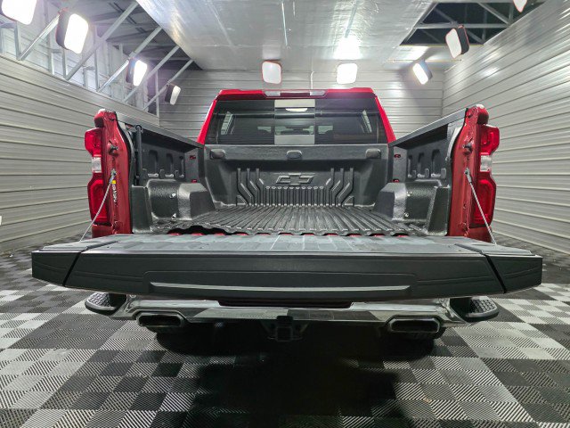 Used 2022 Chevrolet Silverado 1500 LTZ w/ LTZ Premium Package AWD/4WD image 10