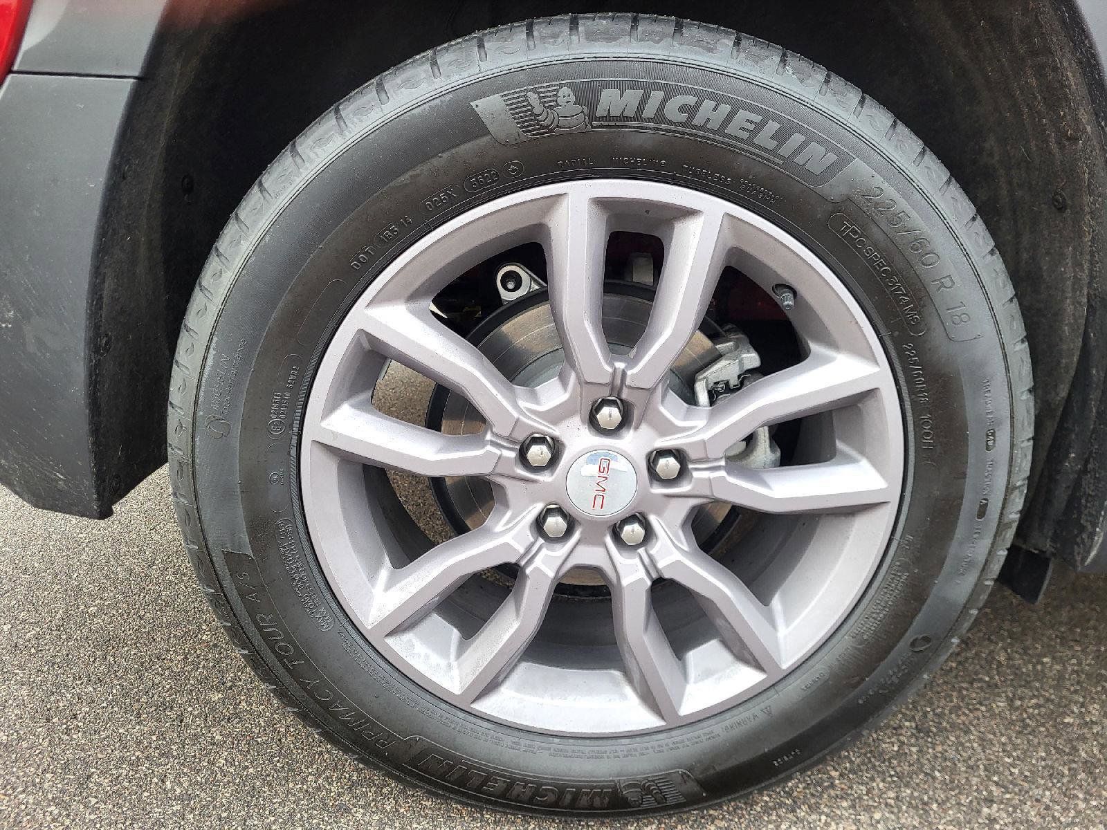 Used 2023 GMC Terrain SLT image 13