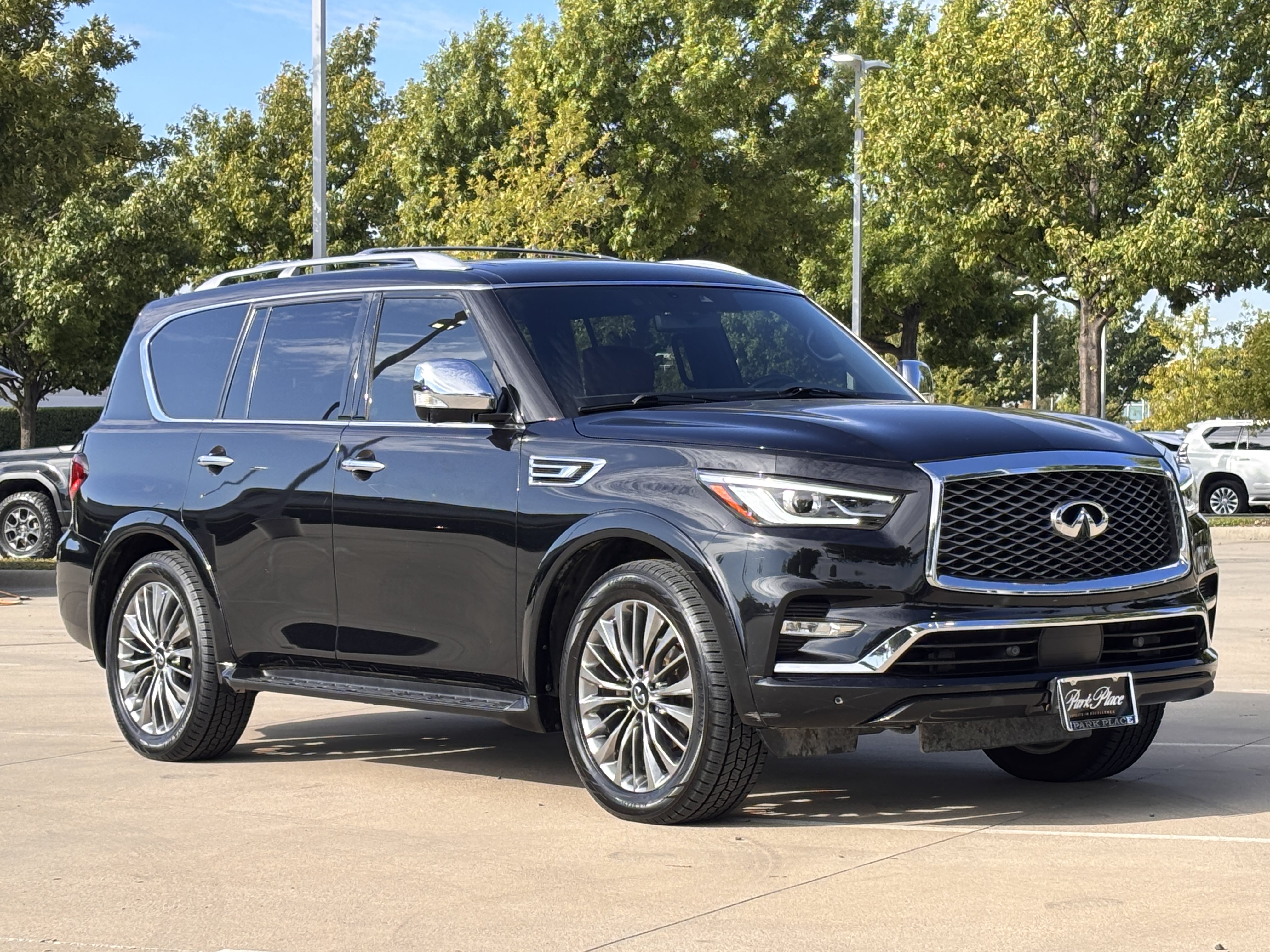 Used 2021 INFINITI QX80 Sensory w/ Cargo Package AWD/4WD image 4