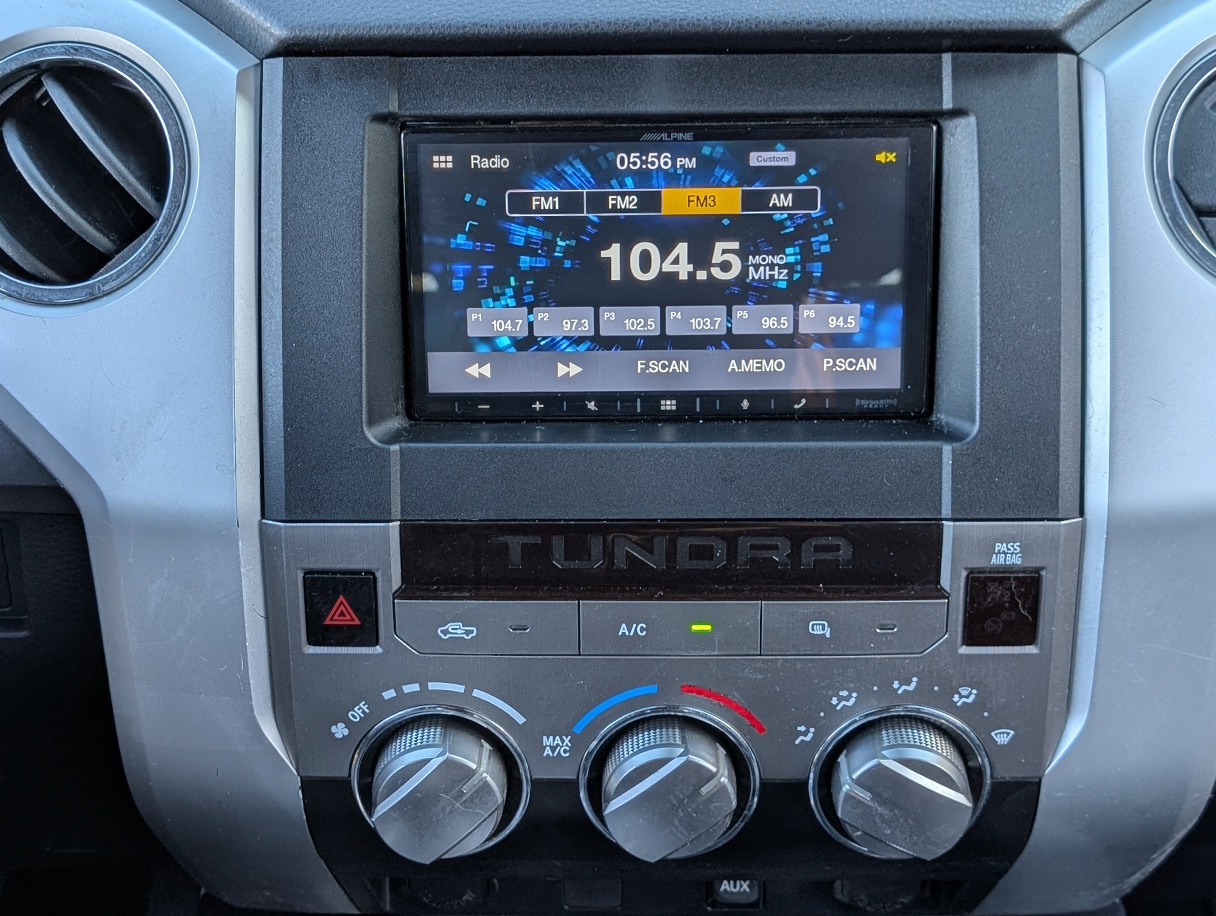 Used 2018 Toyota Tundra SR5 w/ SR5 Upgrade Package image 25