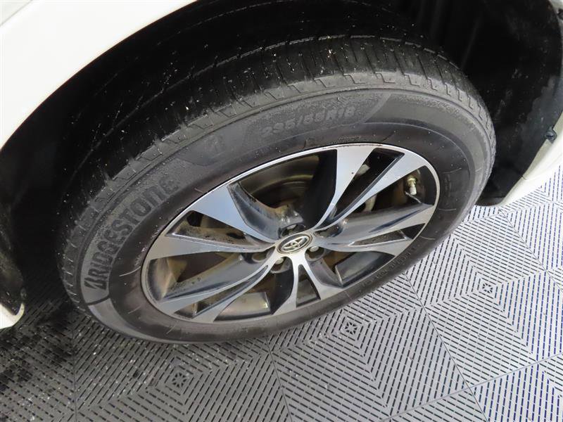 Used 2015 Toyota RAV4 Limited image 10