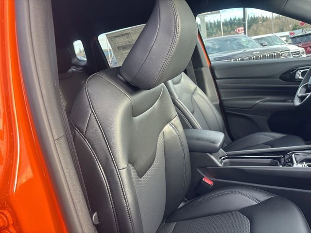 New 2026 Jeep Compass Latitude AWD/4WD image 9