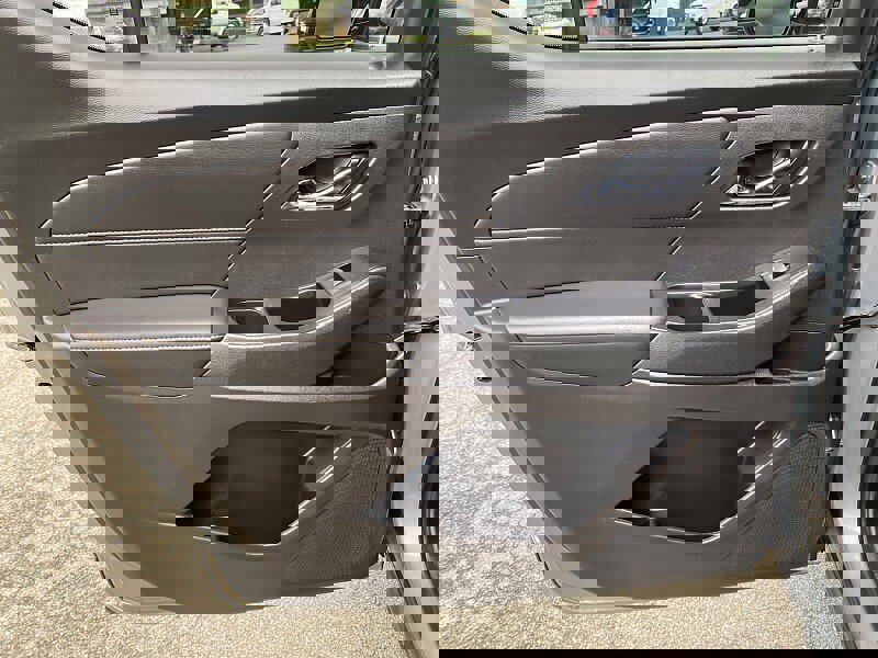 Used 2019 Chevrolet Traverse LT image 34