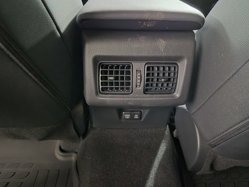 Used 2026 Toyota Camry SE FWD image 22