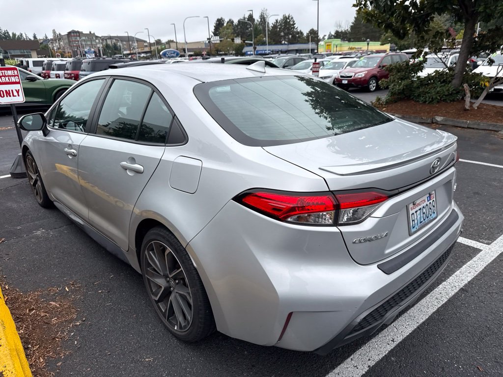 Used 2020 Toyota Corolla SE FWD image 6