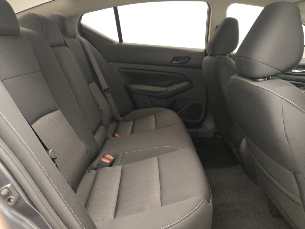 Used 2024 Nissan Altima 2.5 SV w/ SV Premium Package FWD image 19
