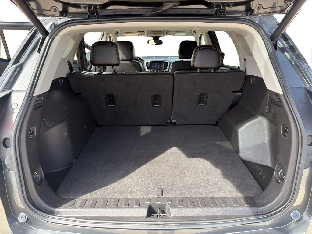 Used 2021 GMC Terrain SLT image 13