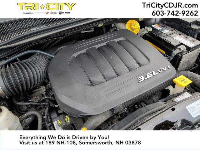 Used 2016 Dodge Grand Caravan SXT image 27
