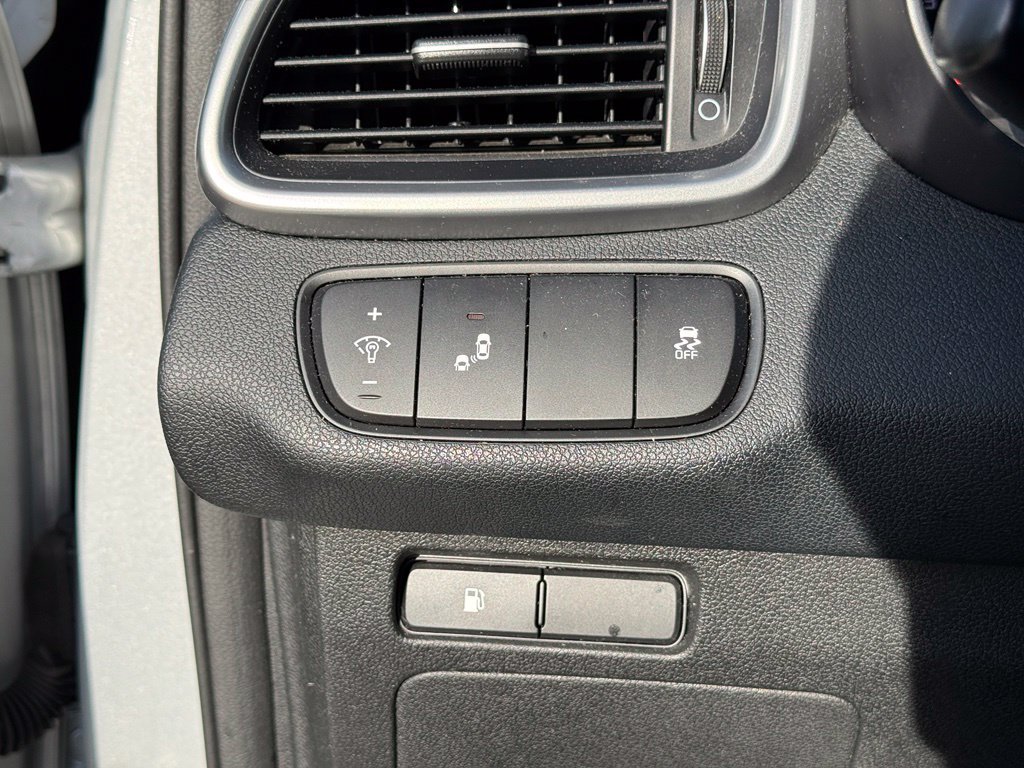 Used 2019 Kia Sorento AWD V6 image 18
