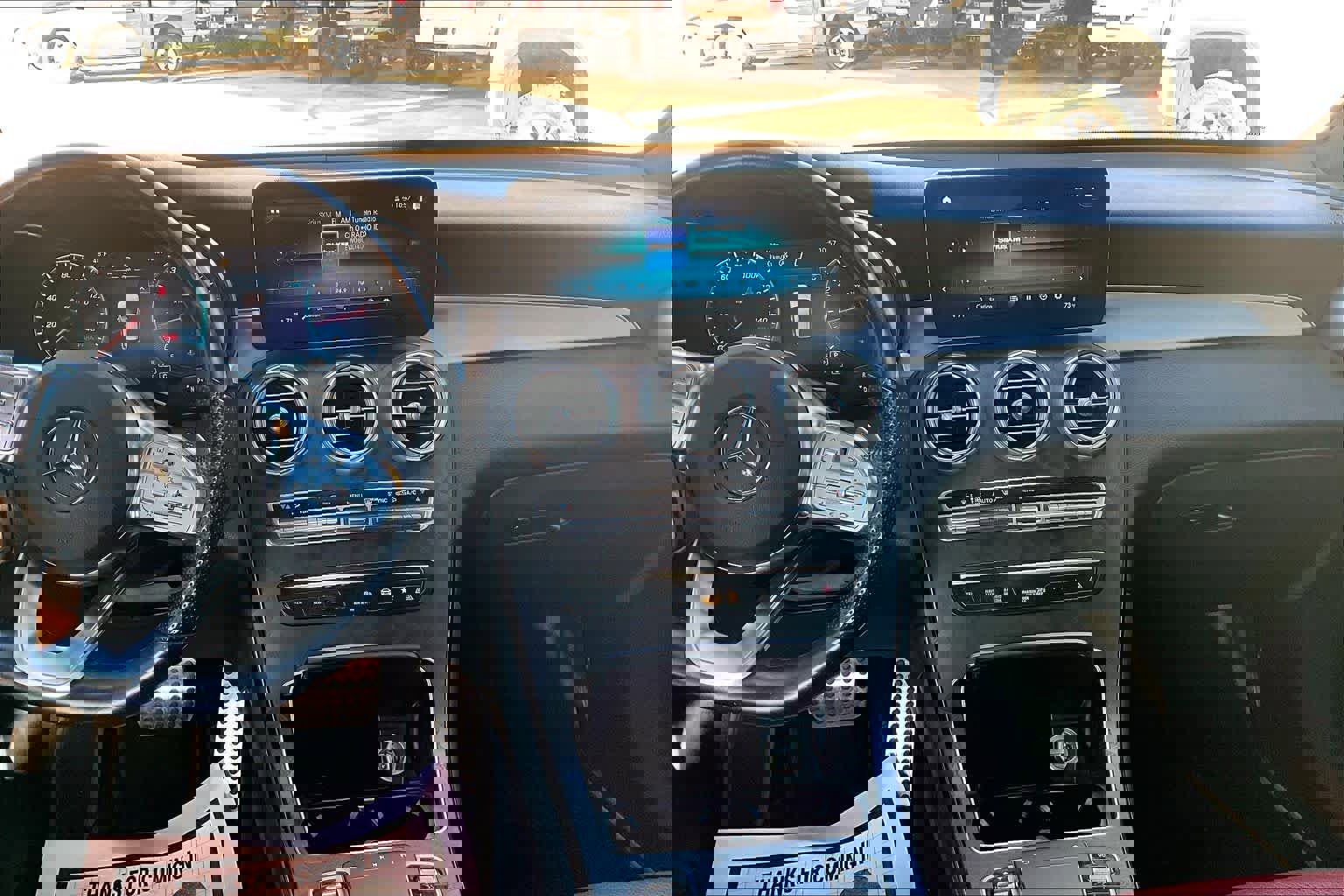 Used 2021 Mercedes-Benz GLC 300 image 8