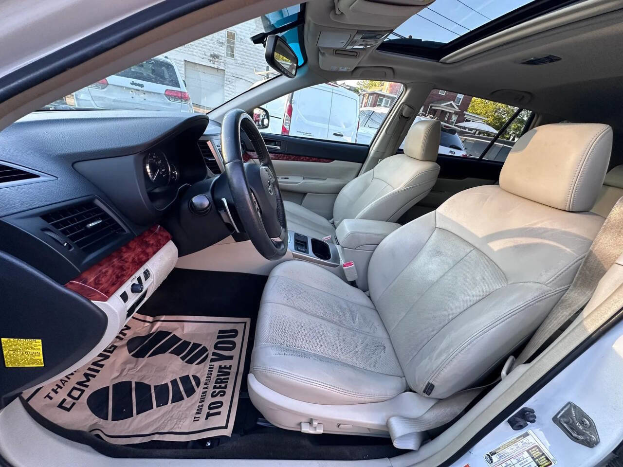 Used 2012 Subaru Outback 2.5i Limited w/ Moonroof Pkg AWD/4WD image 9