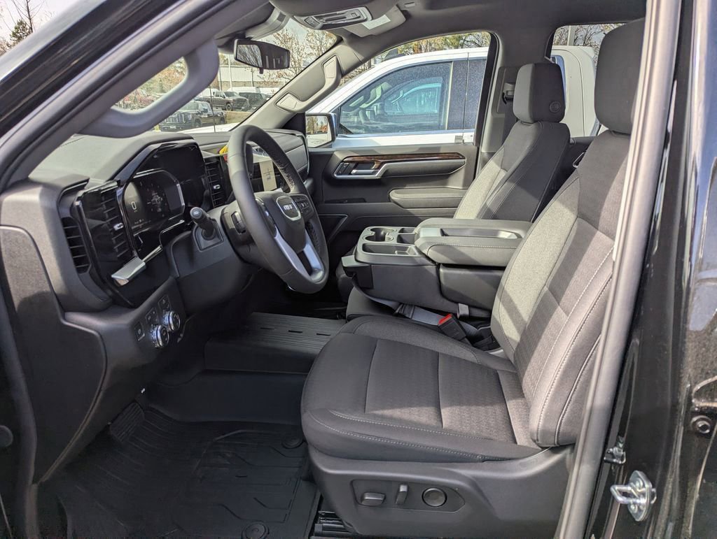 New 2026 GMC Sierra 1500 SLE w/ X31 Off-Road Package AWD/4WD image 11