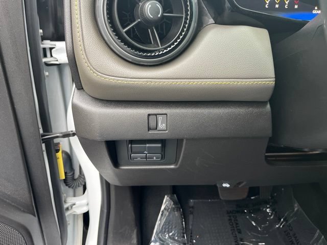Used 2023 Chevrolet Colorado ZR2 w/ ZR2 Convenience Package III AWD/4WD image 32