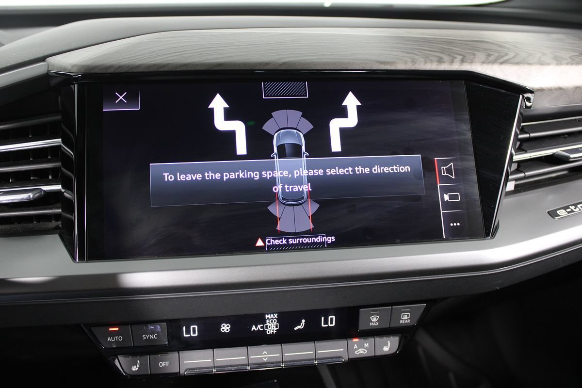 Used 2023 Audi Q4 e-tron Premium Plus w/ Premium Plus RWD image 15