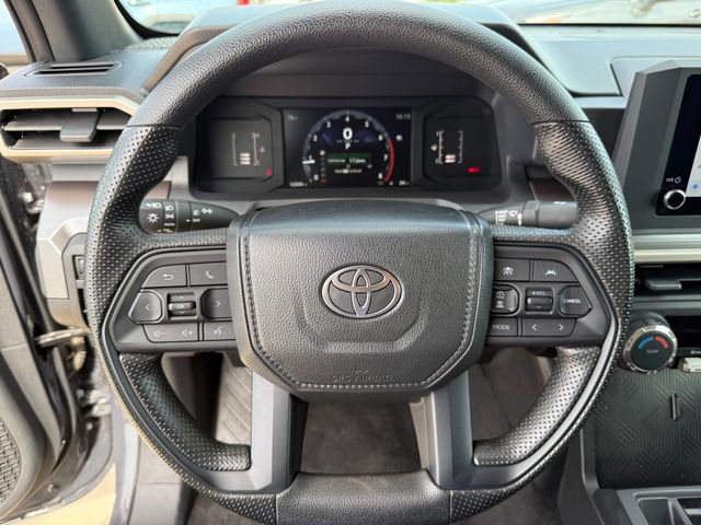 Used 2025 Toyota Tacoma SR5 image 15
