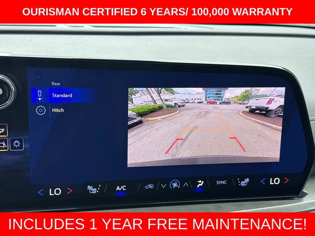 Used 2025 Chevrolet Traverse LT FWD image 20