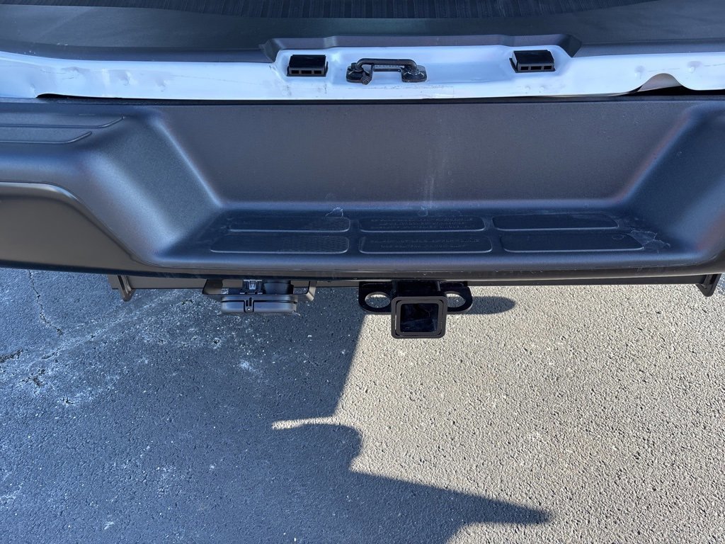 New 2025 Chevrolet Express 3500 Extended w/ Driver Convenience Package image 32