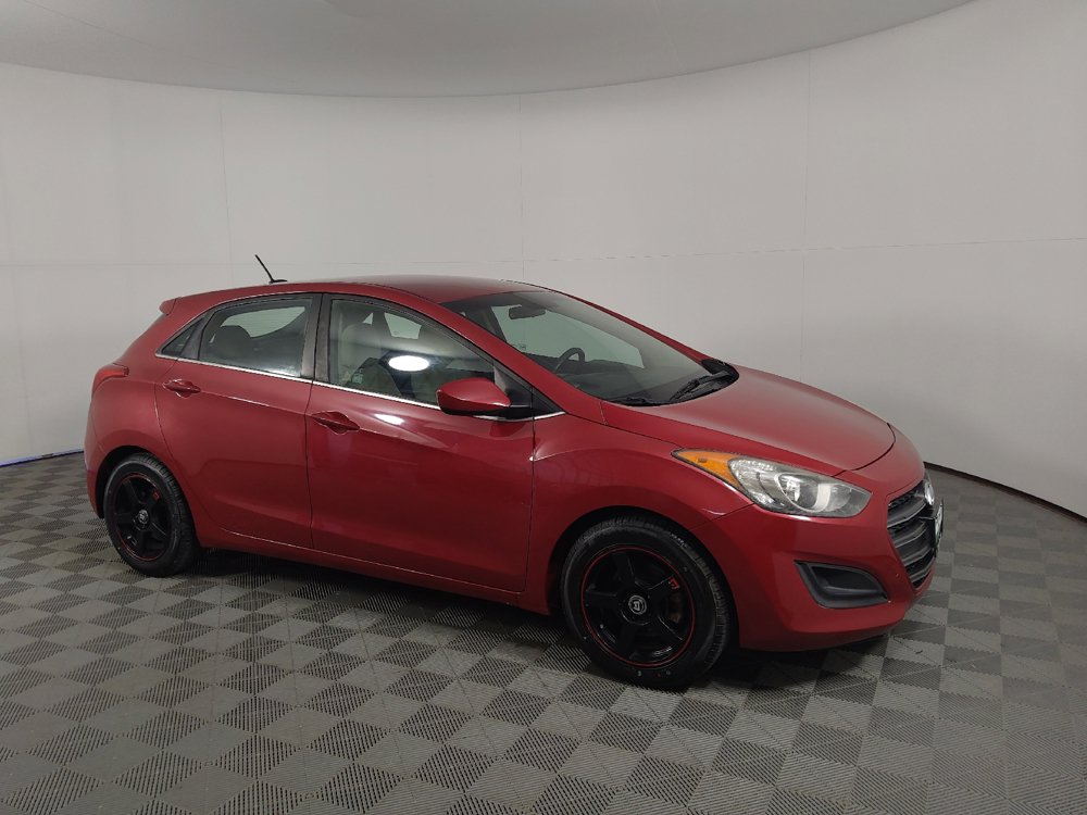 Used 2016 Hyundai Elantra GT FWD image 11