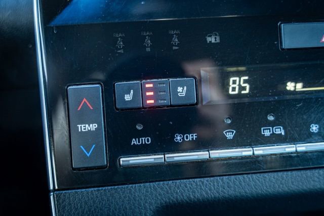 Used 2021 Toyota Avalon Touring w/ Advanced Safety Package image 26