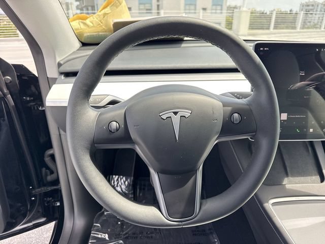 Used 2025 Tesla Model Y Long Range AWD/4WD image 14
