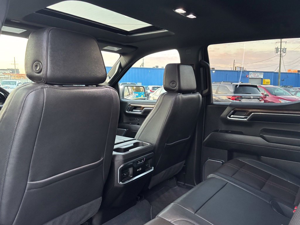 Used 2024 Chevrolet Silverado 1500 High Country w/ High Country Premium Package AWD/4WD image 20
