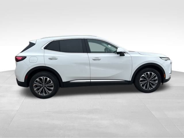 Used 2025 Buick Envision Preferred image 9