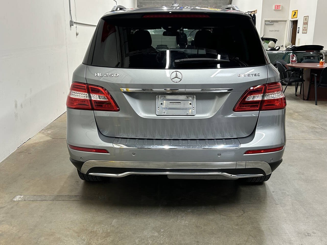 Used 2015 Mercedes-Benz ML 250 BlueTEC 4MATIC w/ Premium 1 Package image 8
